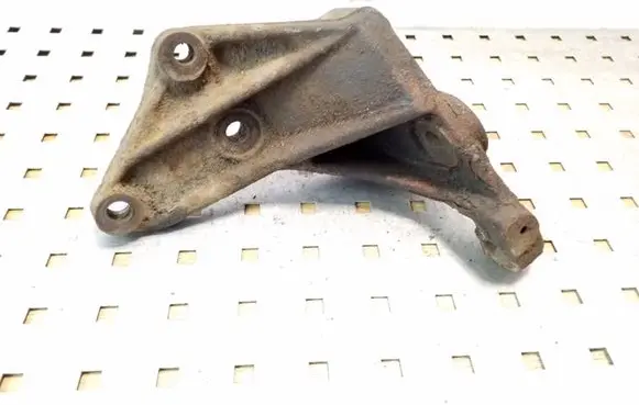 Iveco Daily 35 - 40.10 Engine mounting bracket 500331739