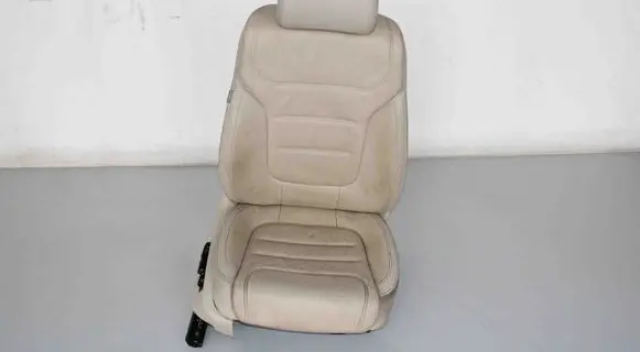 Volkswagen Touareg II Front passenger seat 