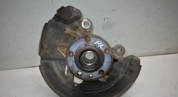 Volvo V70 Front wheel hub