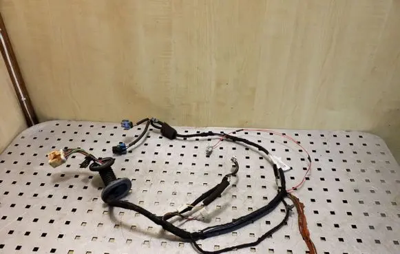 Opel Frontera B Front door wiring loom 91159141