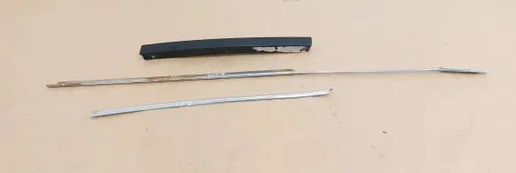 Jaguar XJS Rear side glass trim 
