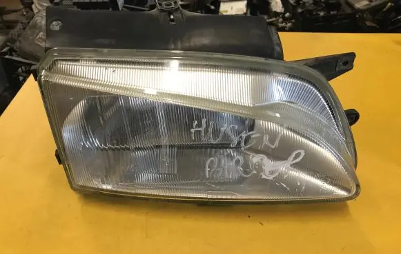 Peugeot Partner Headlight/headlamp