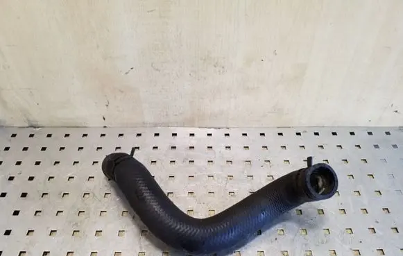 Toyota Avensis Verso Engine coolant pipe/hose