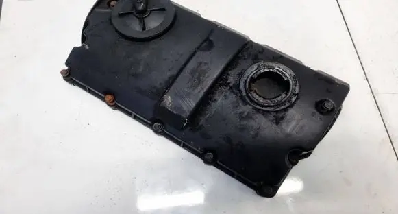 Volkswagen Golf IV Rocker cam cover 038103475Q