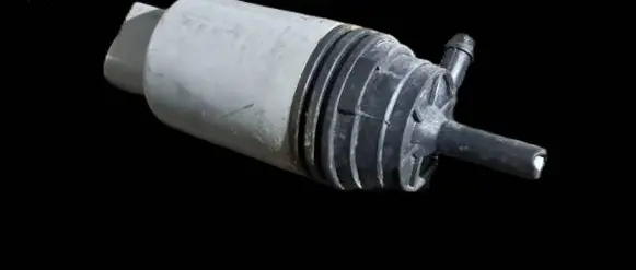 BMW X3 E83 Windscreen/windshield washer pump 26495