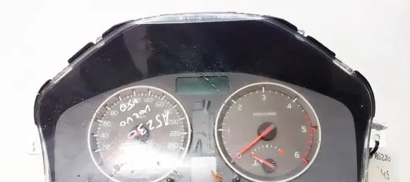 Volvo V50 Speedometer (instrument cluster) 8697035 30728645