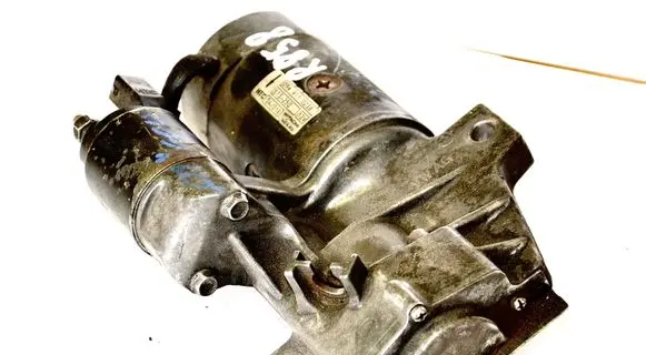 Volkswagen Golf IV Starter motor 09A9111023B S13250