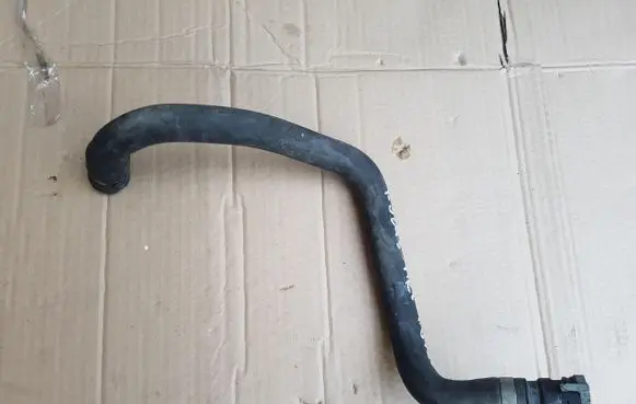 Ford Focus Engine coolant pipe/hose