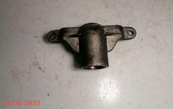 Mercedes-Benz R W251 other engine part A6420100131