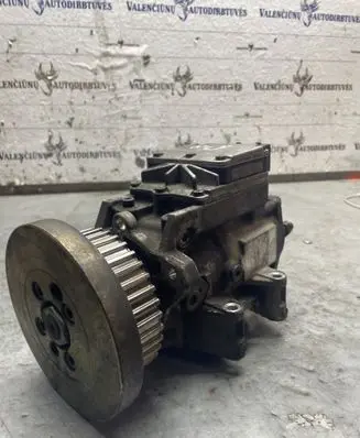 Audi A4 S4 B6 8E 8H Fuel injection high pressure pump 0470506030 059130106J