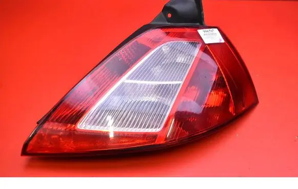 Renault Megane II Rear/tail lights 8200073237