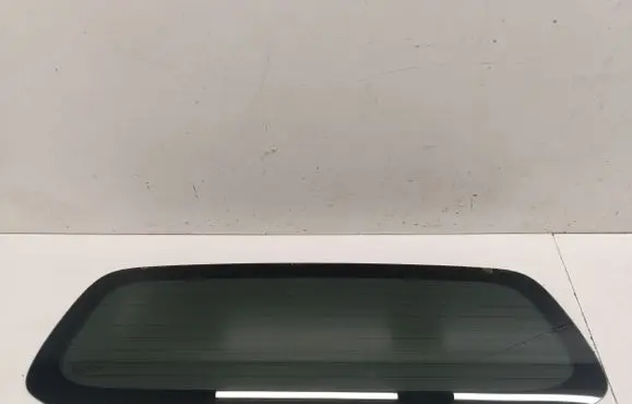 Mitsubishi L200 Rear windscreen/windshield window 43R000042