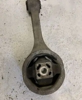 Volkswagen Polo Engine mount bracket PXO047