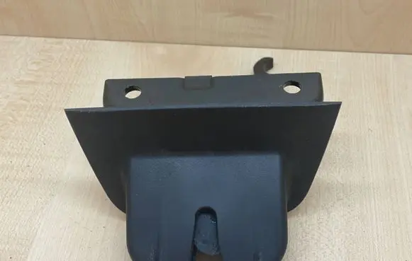 Audi A3 S3 A3 Sportback 8P Tailgate/trunk/boot lock/catch/latch 8P3827520A