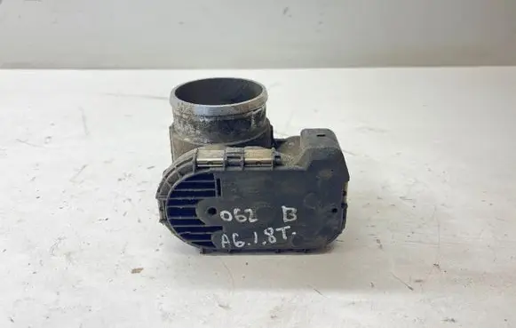 Audi A6 S6 C5 4B Electric throttle body valve 