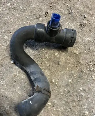 Audi A6 S6 C5 4B Engine coolant pipe/hose