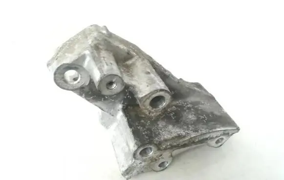 Citroen C5 Engine mounting bracket 200474
