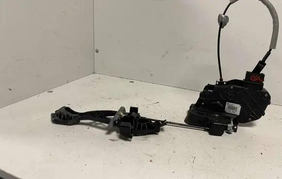 Volvo S80 Rear door lock 31253921 986922106