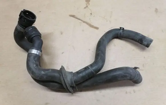 Audi A4 S4 B7 8E 8H Engine coolant pipe/hose 8E1819371B 8E1819373R