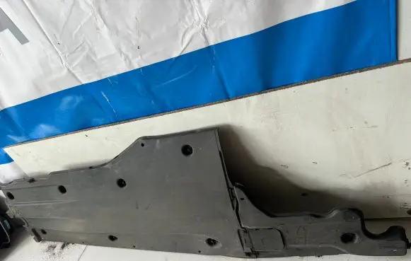 Skoda Superb B8 (3V) Side bottom protection 3Q0825202G 3Q0825202E