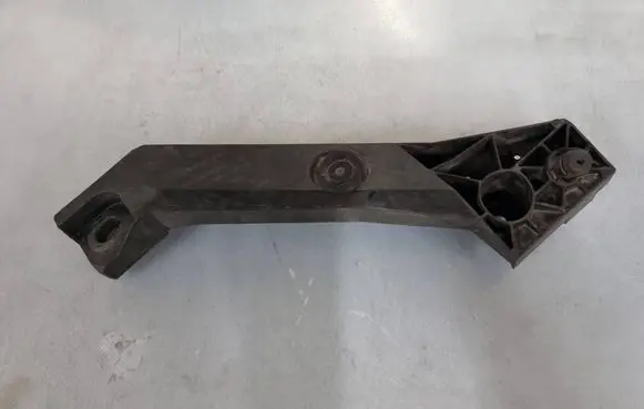 Radiator support slam panel bracket