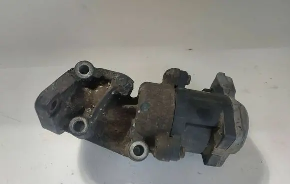 Peugeot 607 EGR valve 4R8090475B