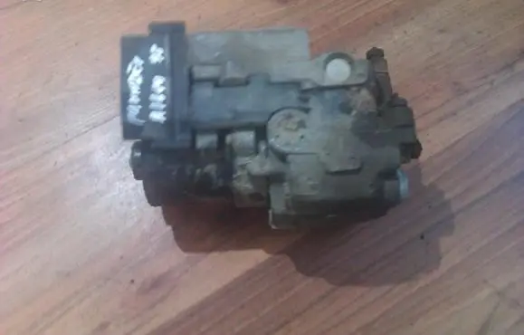 Ford Mondeo MK I ABS Pump F4RF2C219AS