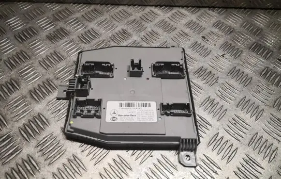 Mercedes-Benz E W213 Central body control module 2139005315 A2139005315