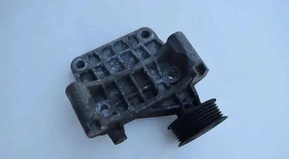 Audi A6 S6 C6 4F Engine mounting bracket 059903143K