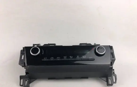 Toyota Yaris XP210 Climate control unit 559000DD00 55900-0DD00