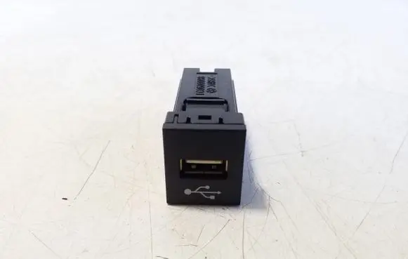 Toyota Corolla E210 E21 USB socket connector 86190F4041