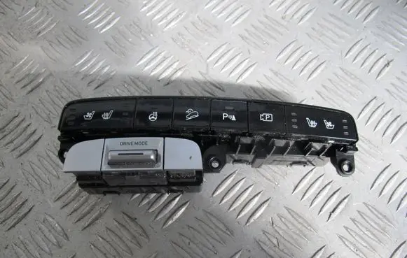 Hyundai Tucson IV NX4 Seat heating switch 93350-CZ110