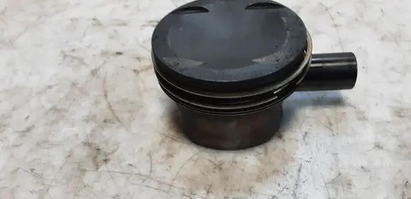 Audi RS6 C7 Piston 079107066EP 079107104CK 084223R