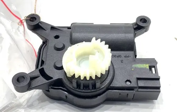 Seat Leon (5F) Air flap motor/actuator 2Q0907511G