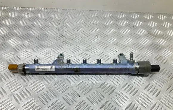 Volkswagen Golf VI Fuel pressure regulator 03L130089B 03L906051 03L906764A