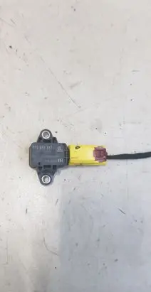 Audi A3 S3 8P Airbag deployment crash/impact sensor 8P0955557