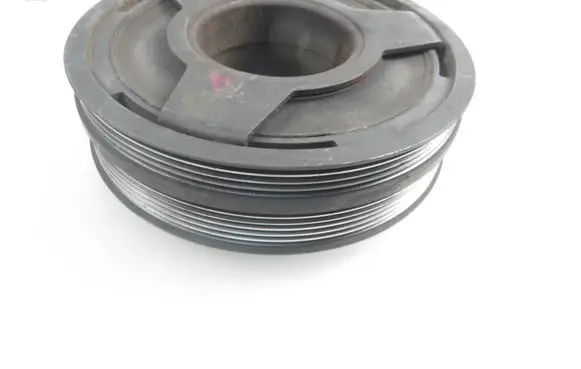 Audi A6 S6 C5 4B Crankshaft pulley 059105251M