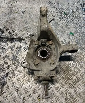 Volvo XC70 Front wheel hub 9461944