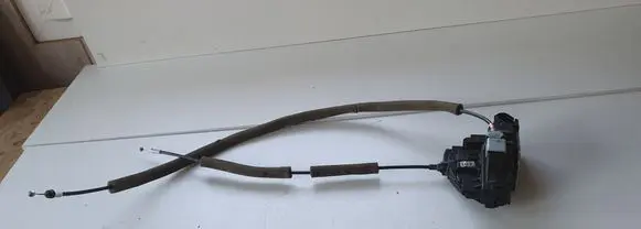Nissan Leaf I (ZE0) Rear door lock