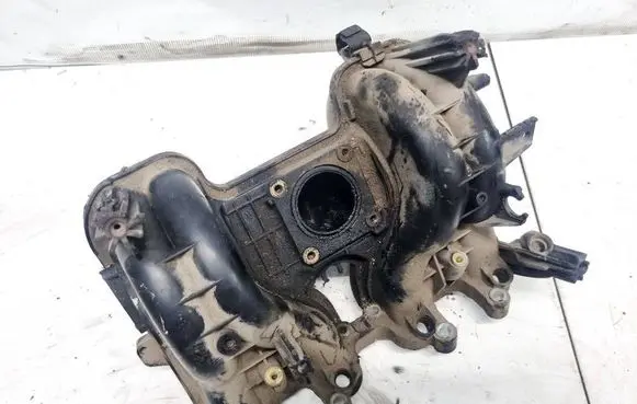 Skoda Octavia Mk1 (1U) Intake manifold 032129711G
