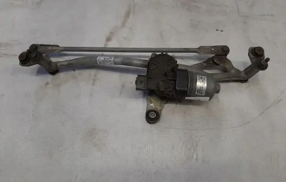 Volkswagen Jetta VI Front wiper linkage 6R1955119A