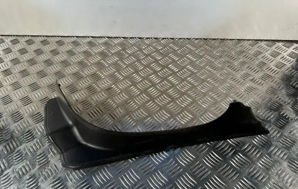 BMW 5 G30 G31 Other trunk/boot trim element 7400596
