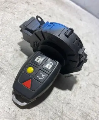 Volvo V50 Ignition lock 30667665