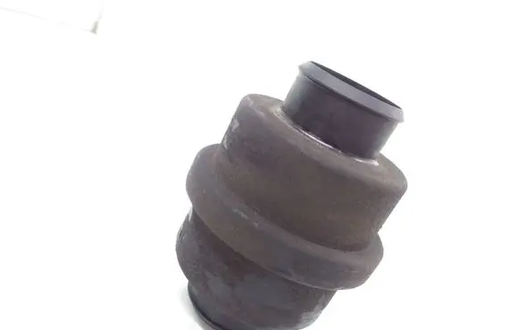 Intake resonator