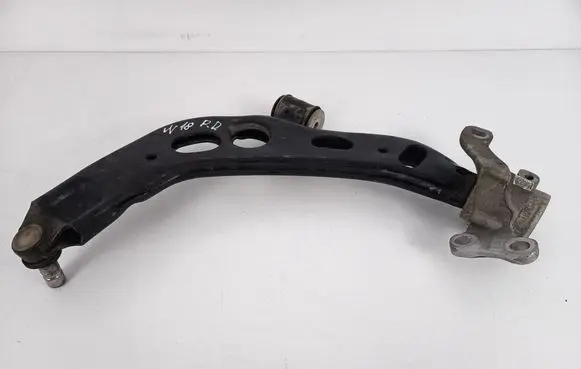 BMW 1 F40 Front control arm 6879844 8837854