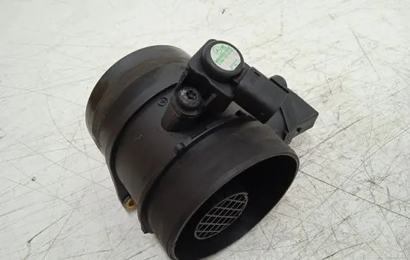 Mercedes-Benz E AMG W211 Mass air flow meter A6460940048