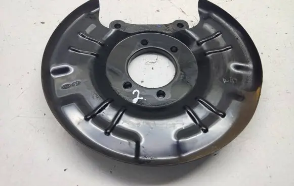 Hyundai i20 (BC3 BI3) Rear brake disc plate dust cover 58390Q0400 240530M1 24C28E