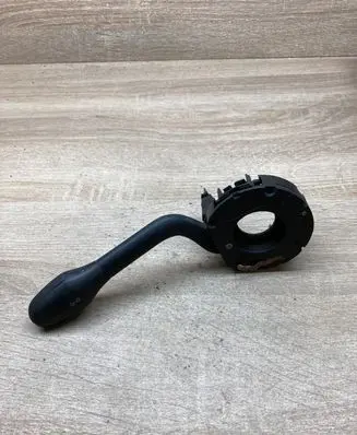 Volkswagen Caddy Indicator stalk DOTSAEQB91