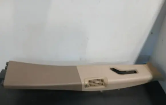 Volvo S60 (B) pillar trim (top) 1862
