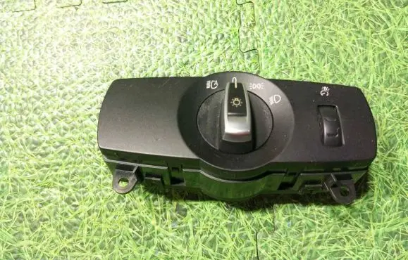 BMW 7 F01 F02 F03 F04 Light switch 9204068